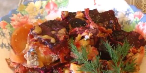 Grilled pollock fillet with beets for the Dukan diet