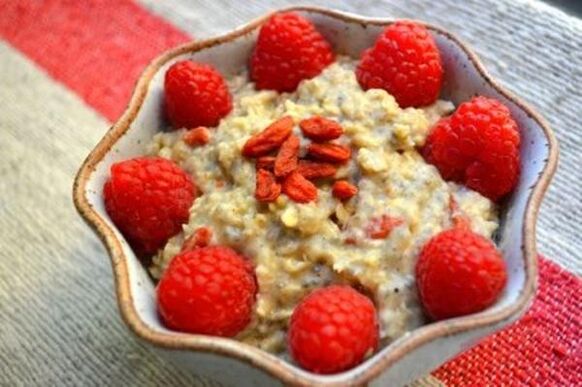 Oatmeal for breakfast on a carbohydrate-free diet