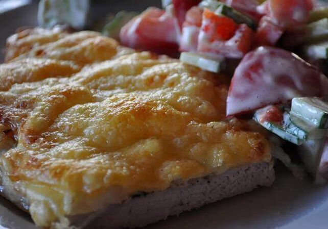 On a low-carb diet, you can cook veal with cheese in the oven